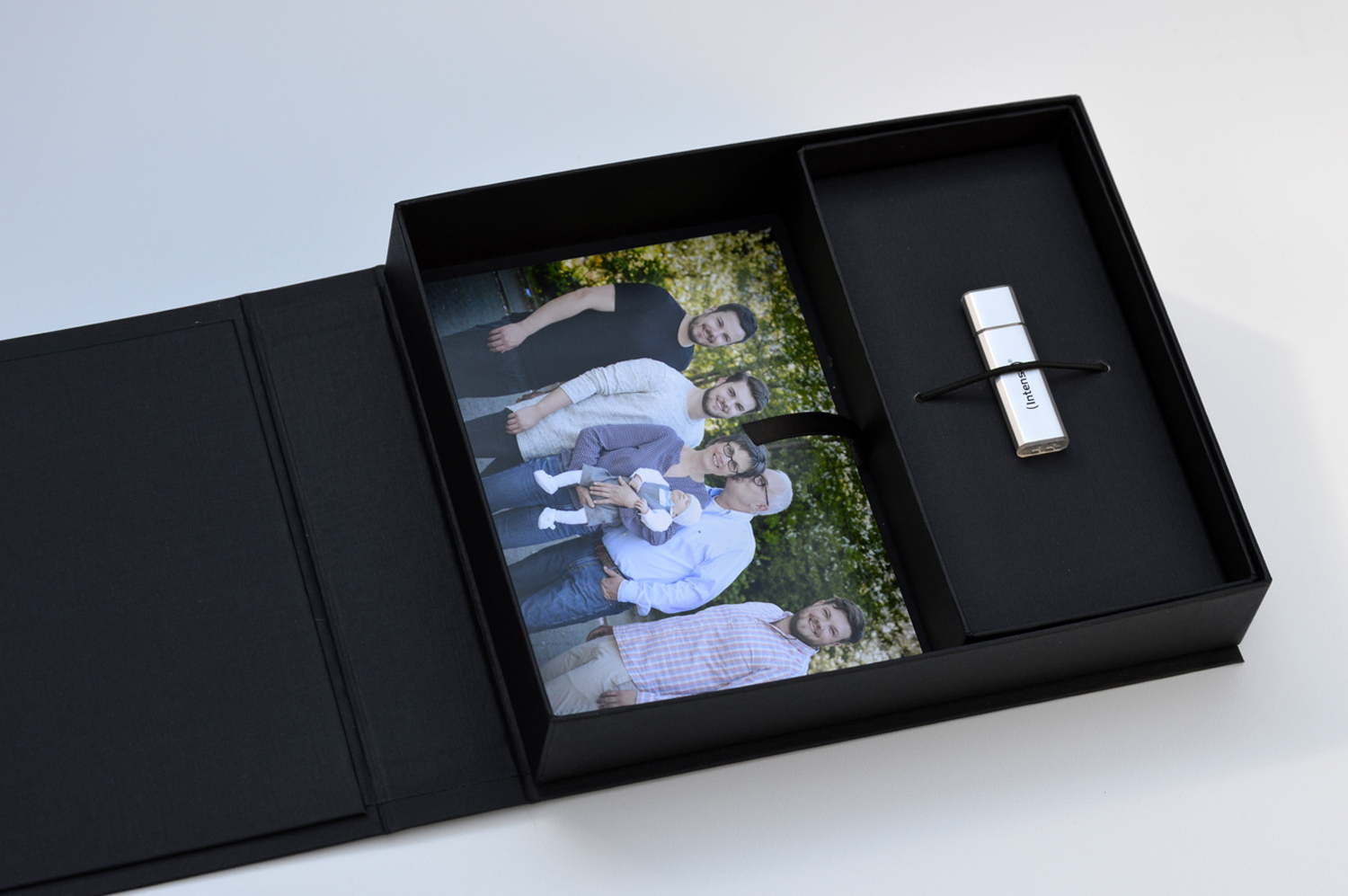 Box für USB Stick und 13x18 Bilder  - Abverkauf -