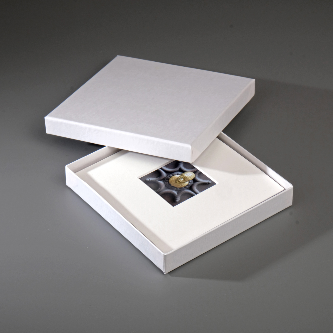 Bilderbox - 2-teilige Stülpschachtel aus Karton | Bezug Weiß | 15x16 cm