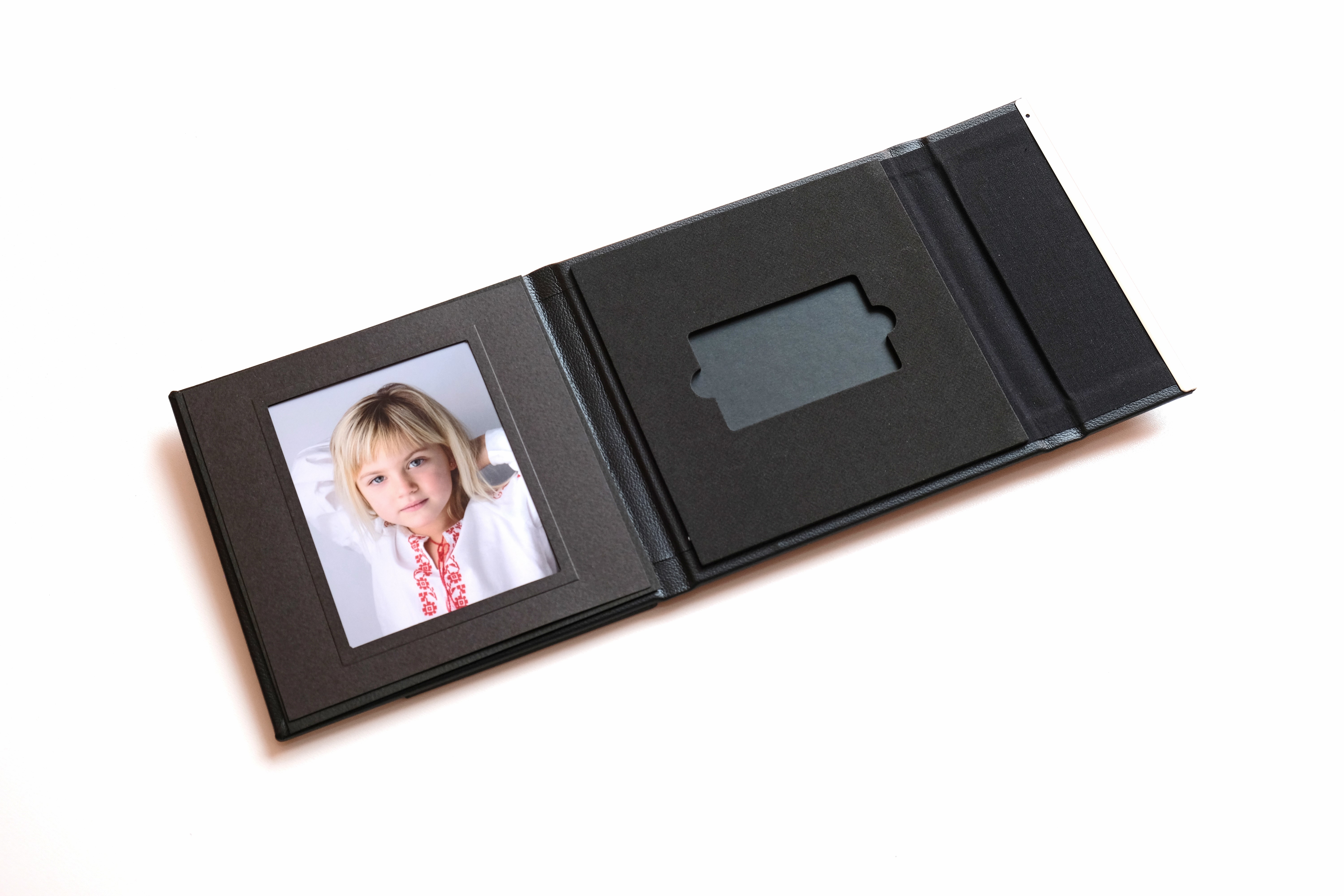 Hülle für CD / DVD / BlueRay / USB