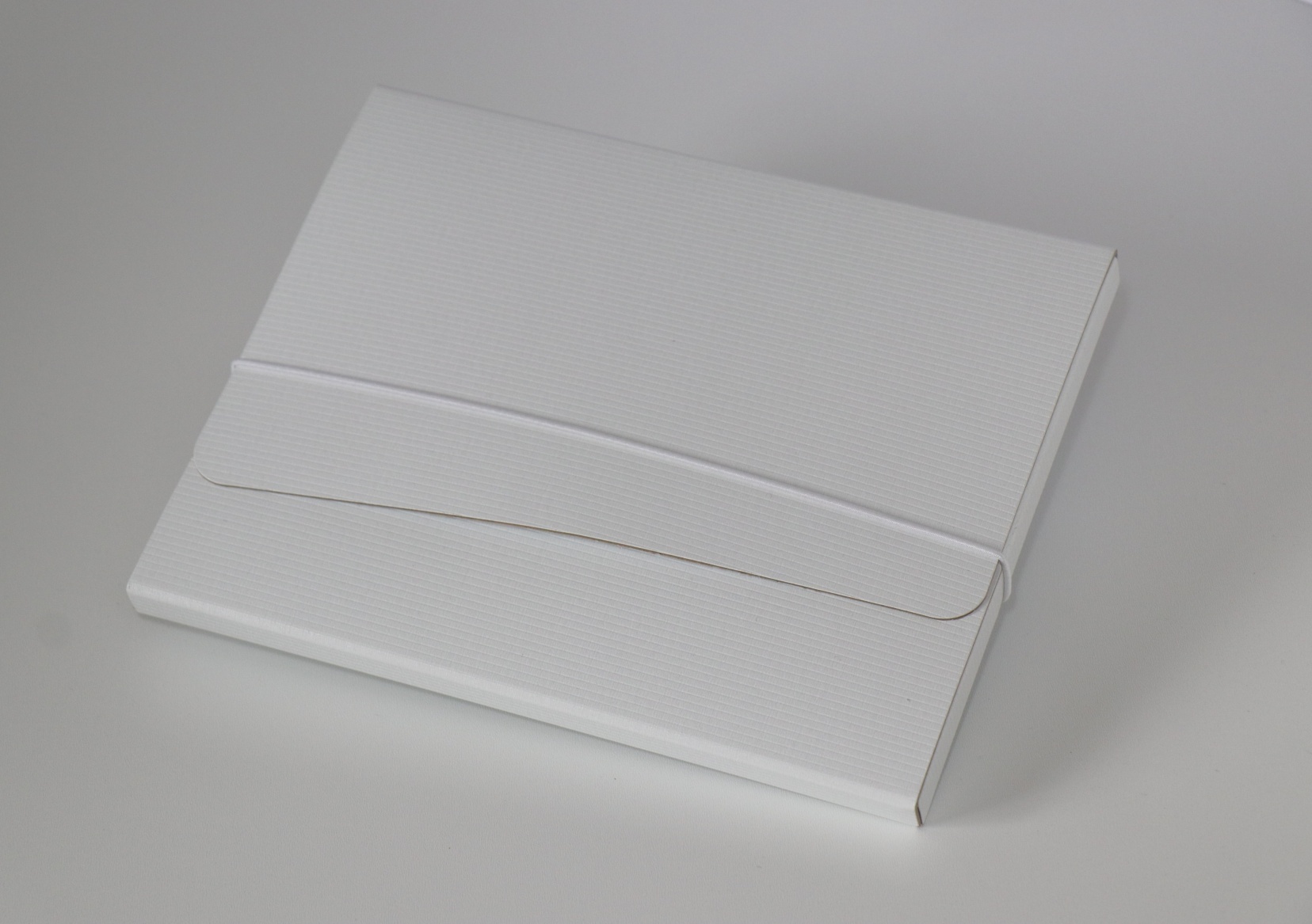Macro-Box für 20x24 inkl. Gummiband