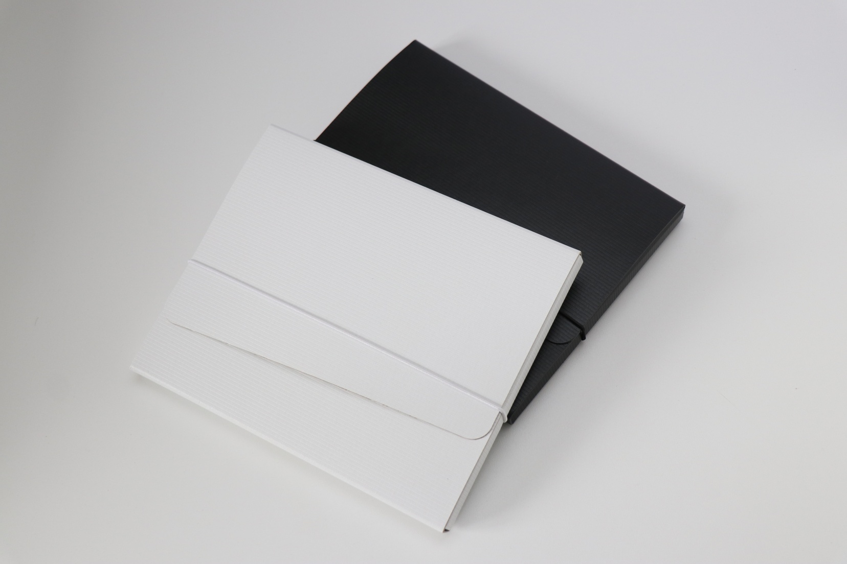 Macro-Box für 20x24 inkl. Gummiband