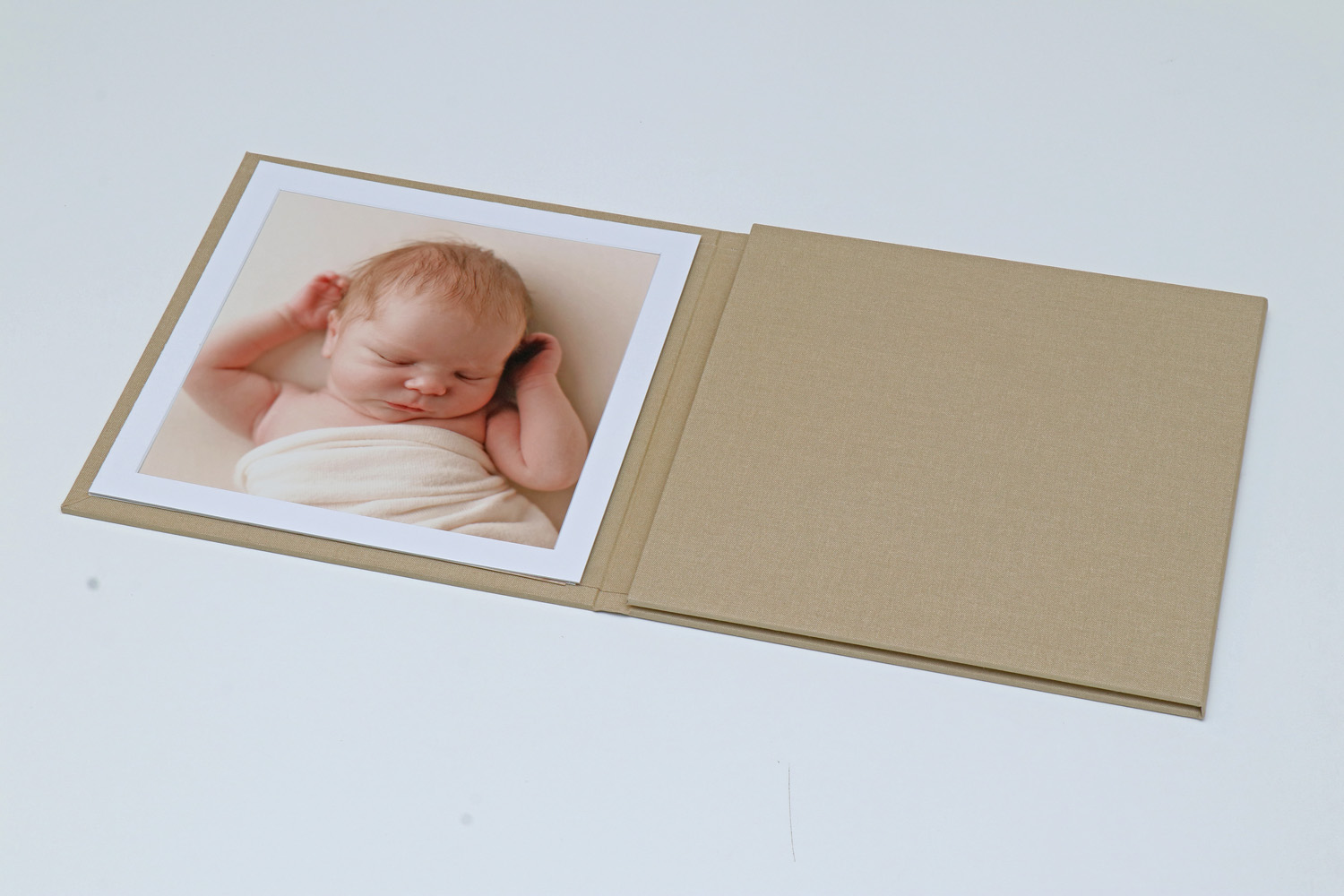 3er Folio, Innen, Farbe Sand