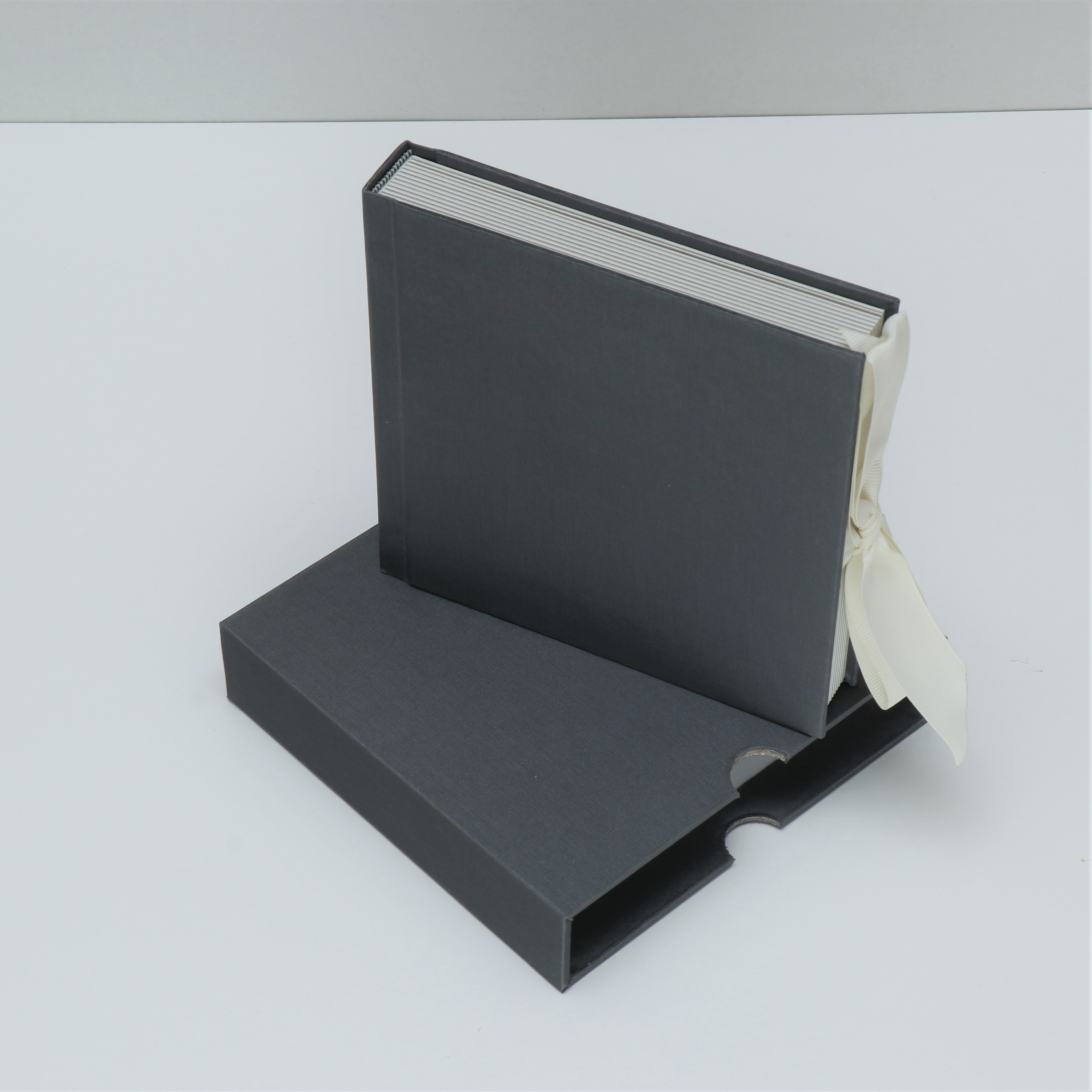 Peel & Stick Album Leinen, 15x15 mit Schuber,