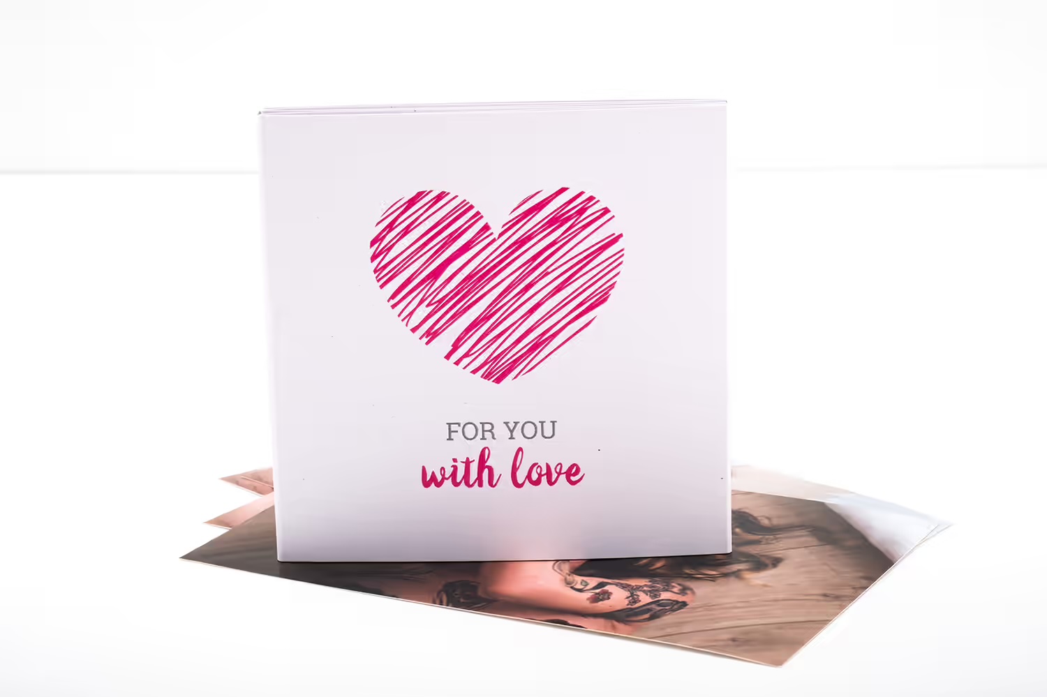Grußkarte mit Herz und Schriftzug For you with love