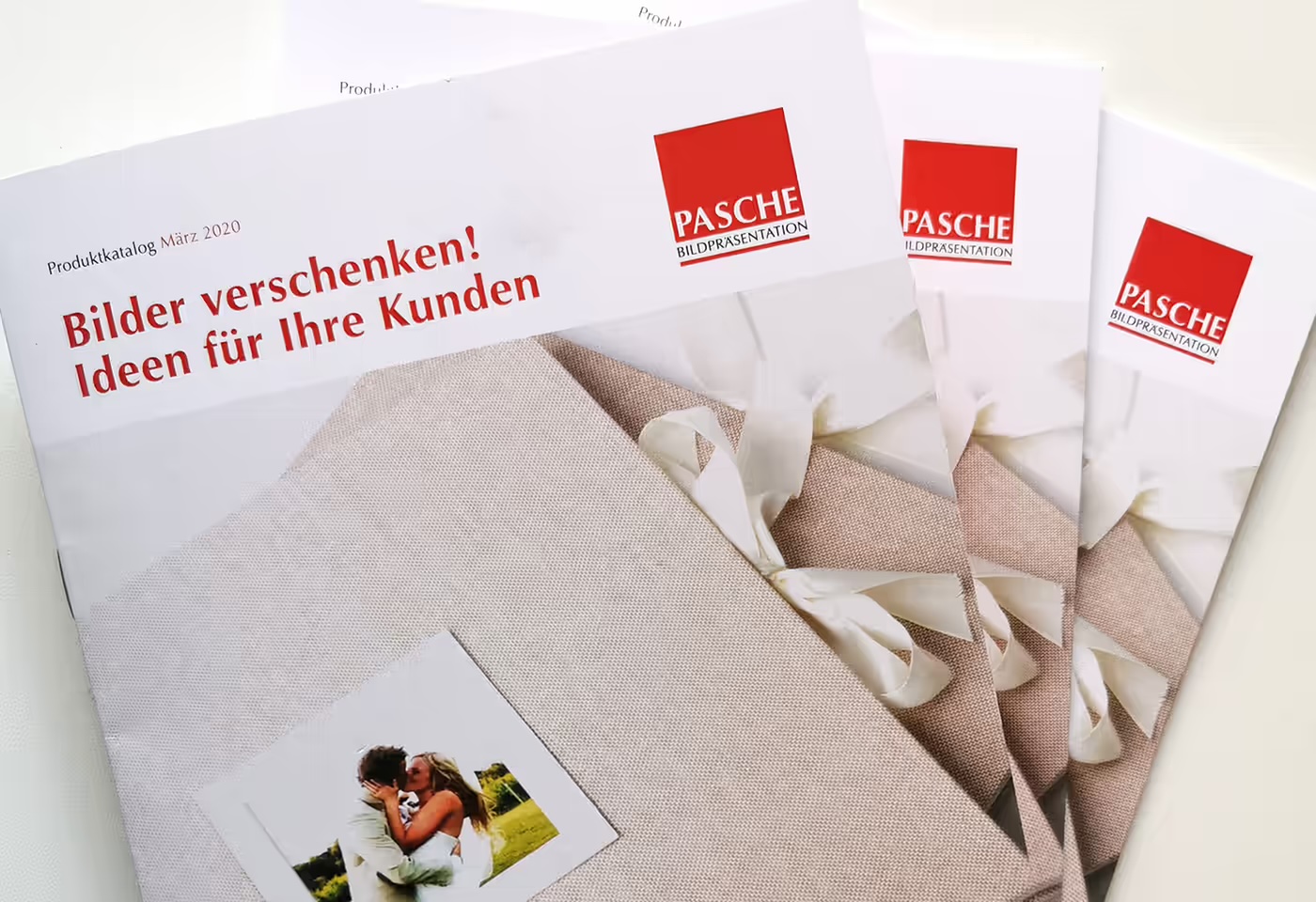 Gedruckte Broschüren von PASCHE